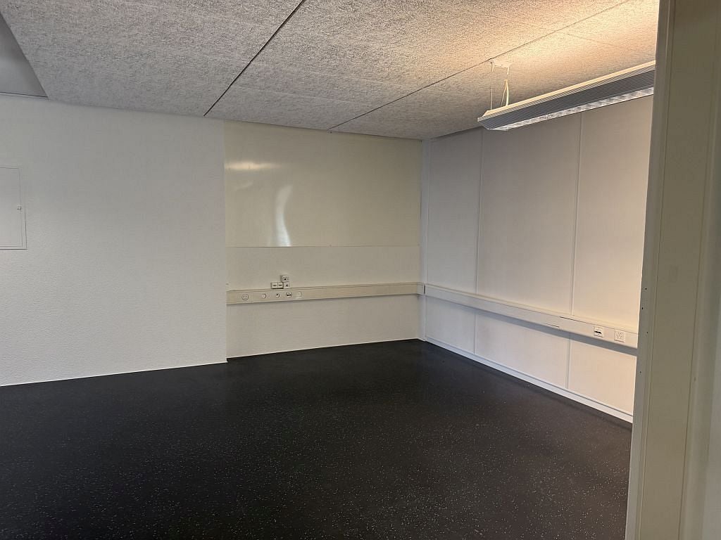 143m² commercial, photo 5 sur 10