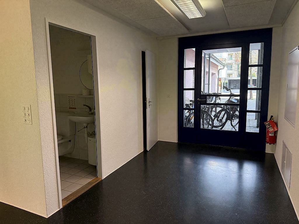 143m² commercial, photo 4 sur 10