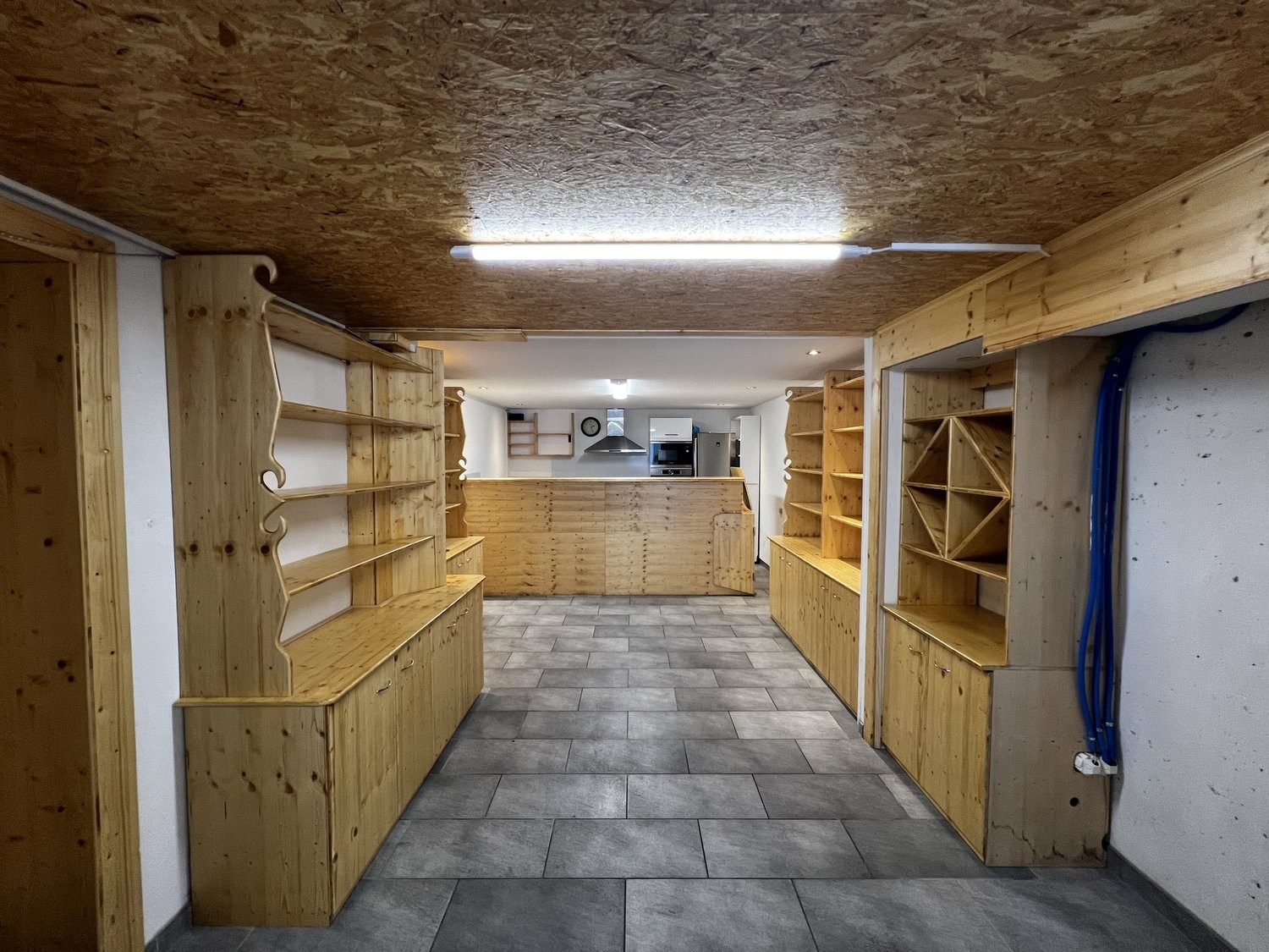 48m² shop, photo 3 sur 6