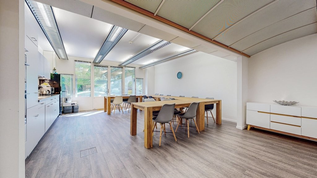 Bureau de 178m², photo 7 sur 10