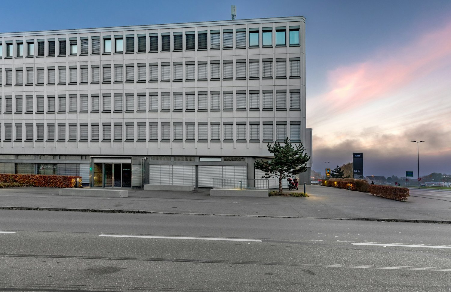 316m² bureau