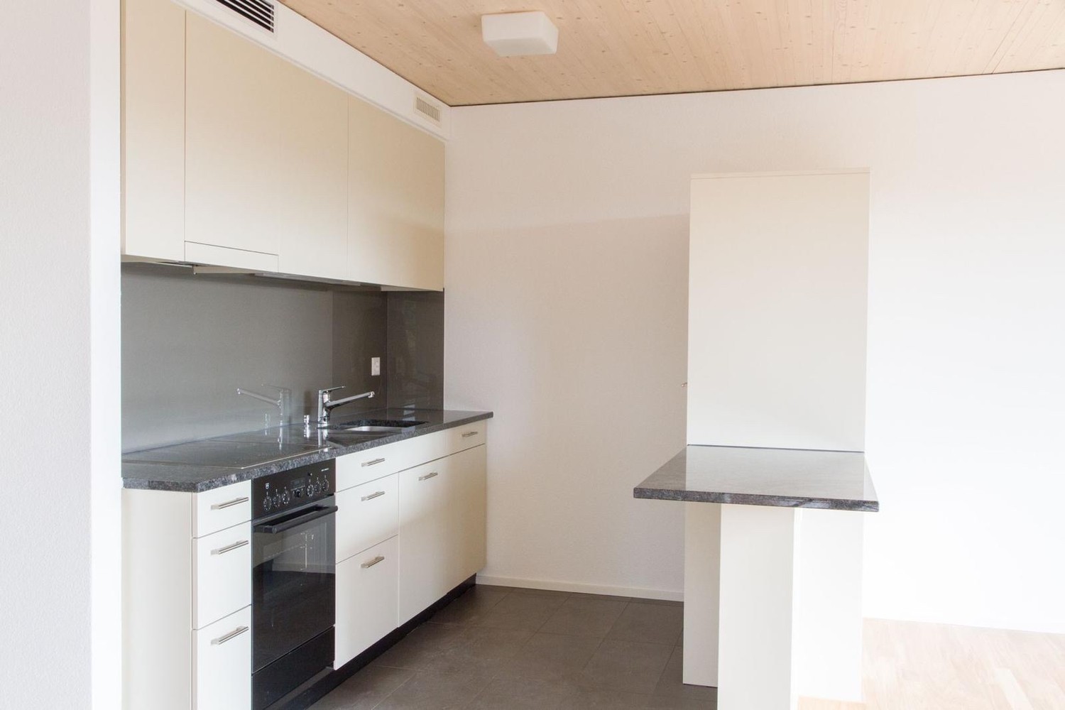 Chambre en colocation, photo 2 sur 5