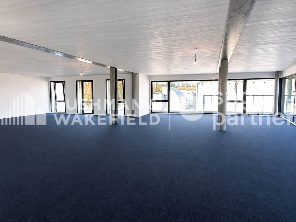 150m² office