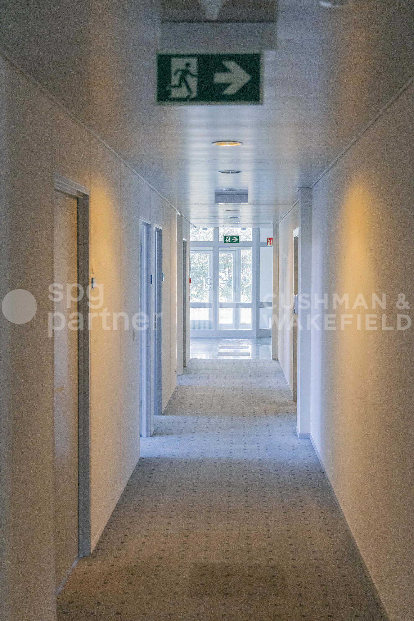 Commercial, photo 10 sur 10