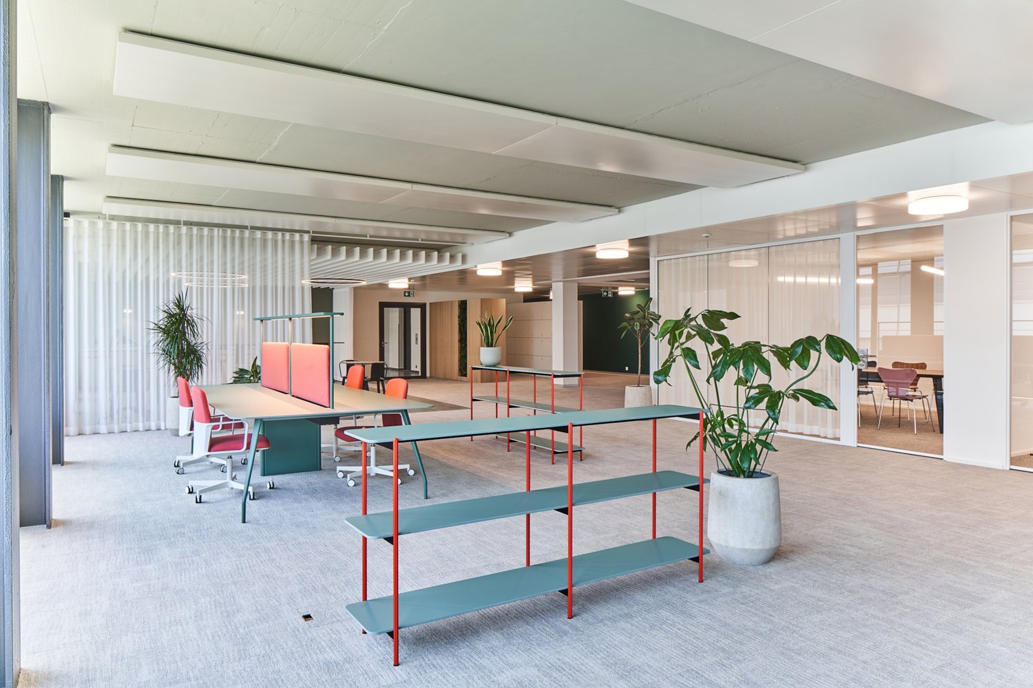940m² bureau, photo 1 sur 8