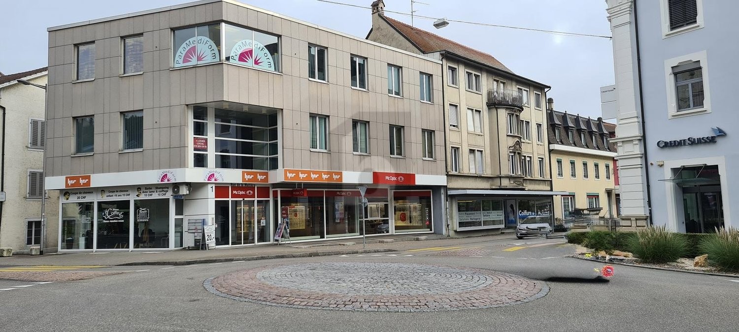 45m² office
