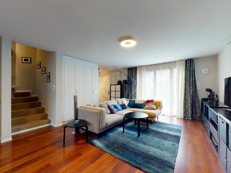 5 rooms single house