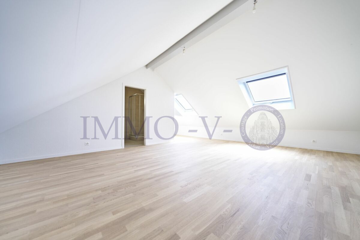 5 rooms attic flat, photo 4 sur 10