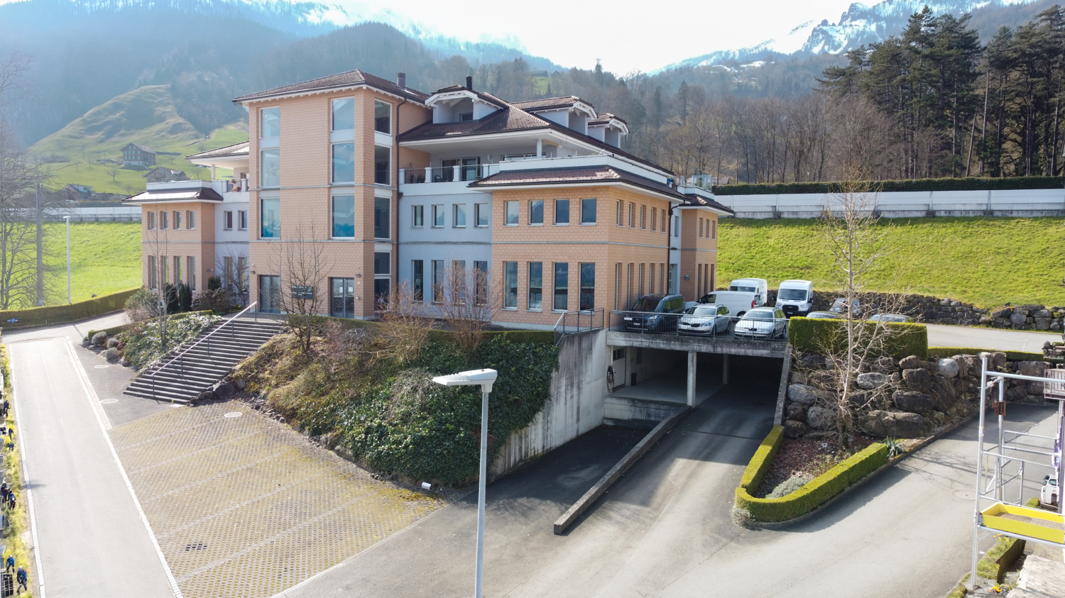 697m² bureau