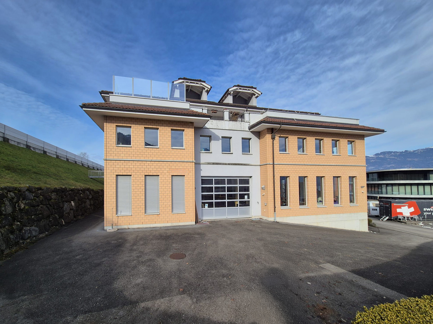 697m² bureau