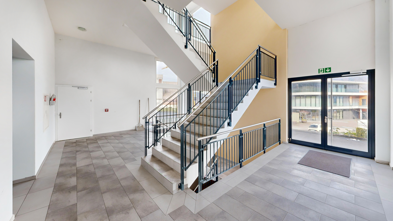 697m² bureau