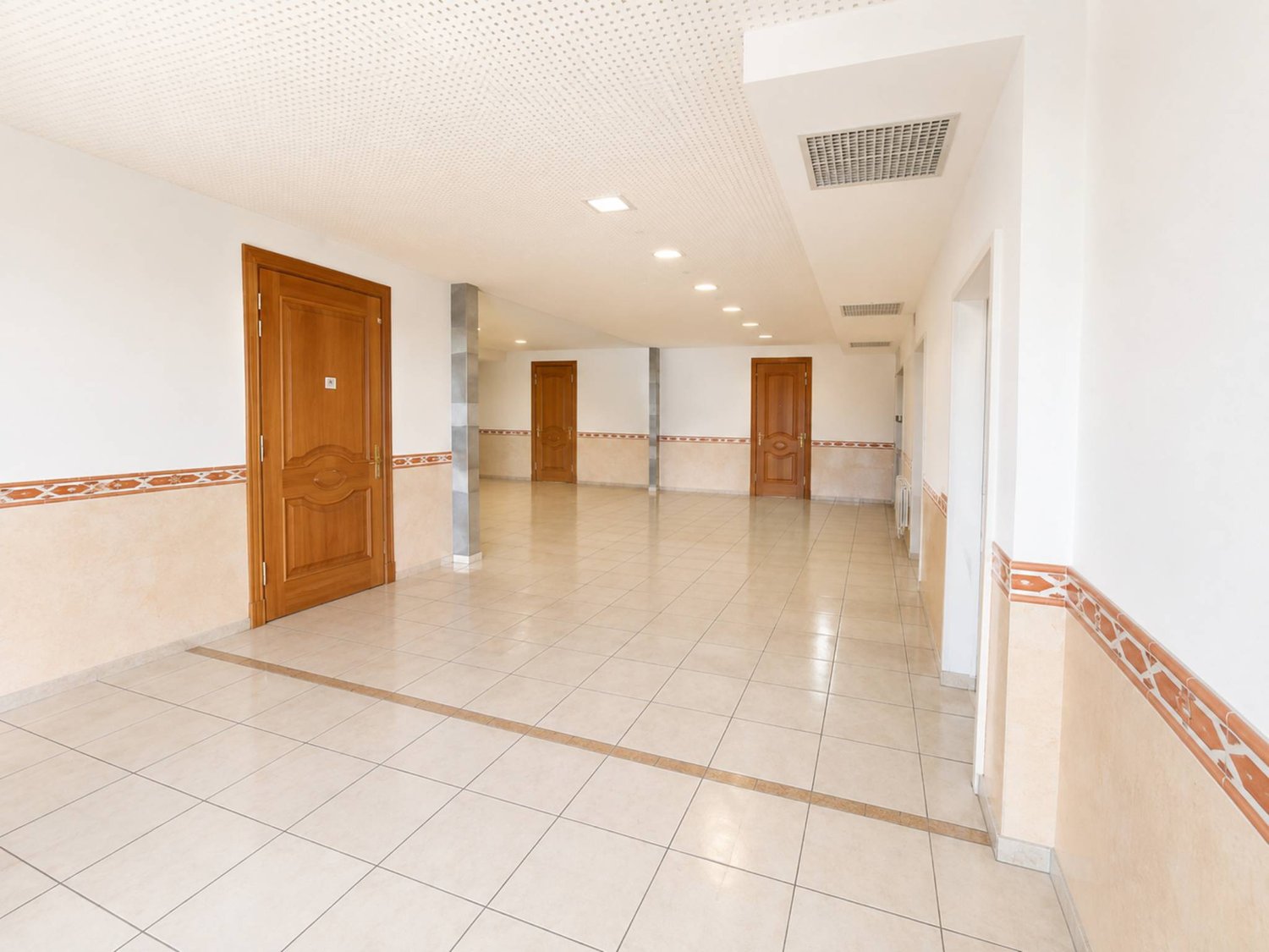 200m² office, photo 2 sur 5