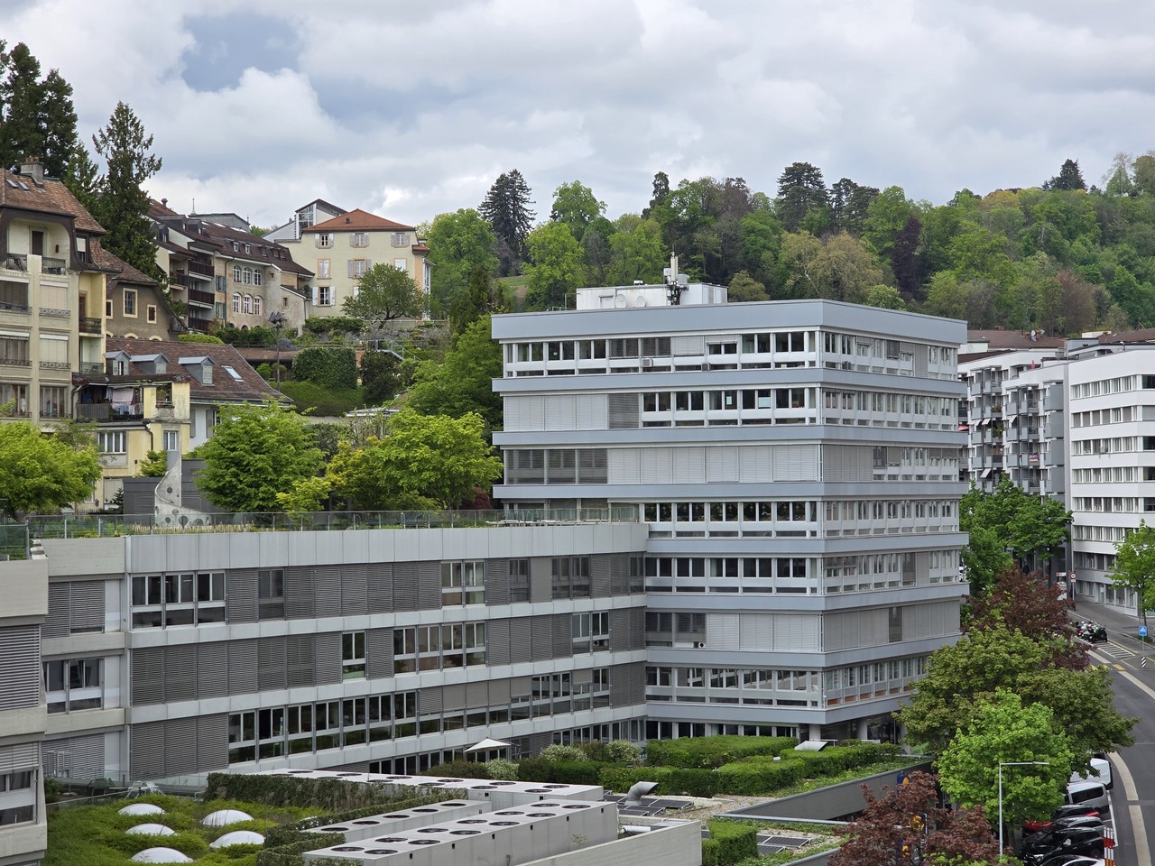 75m² office
