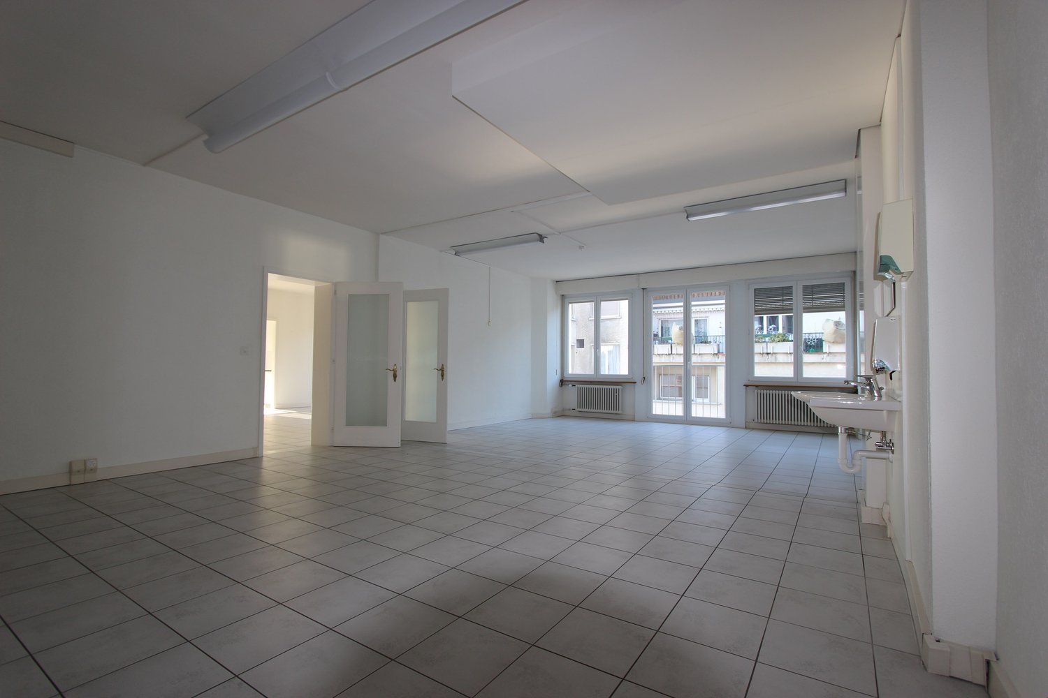 232m² bureau