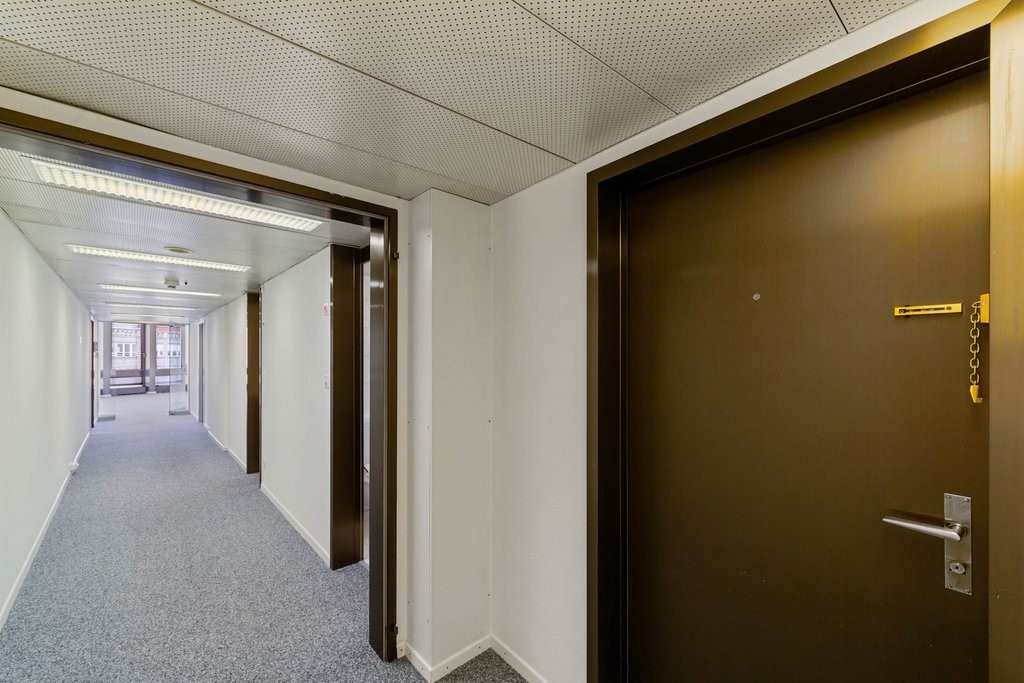 95m² de bureau