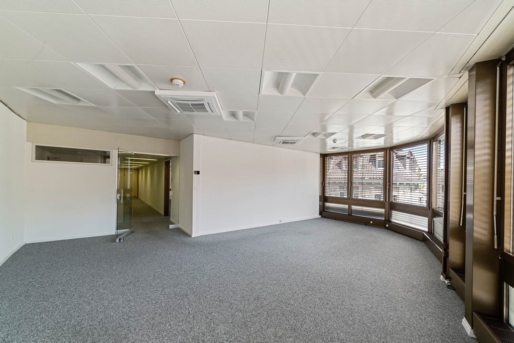 95m² de bureau