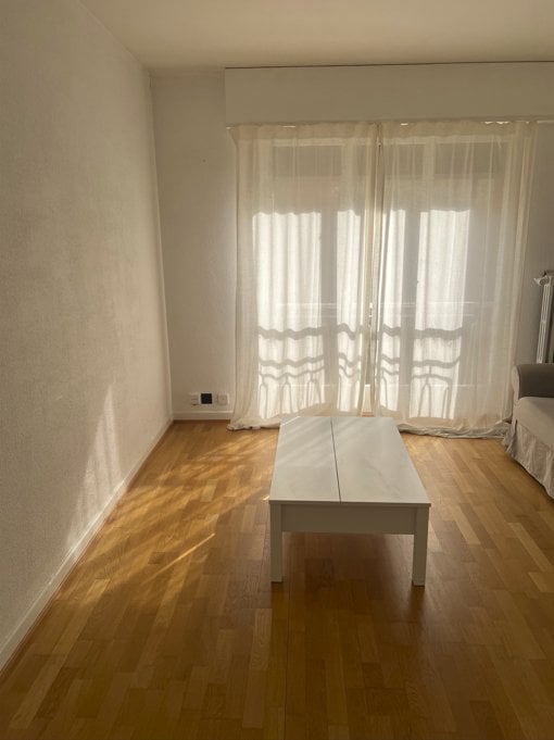 1 room single room, photo 1 sur 2