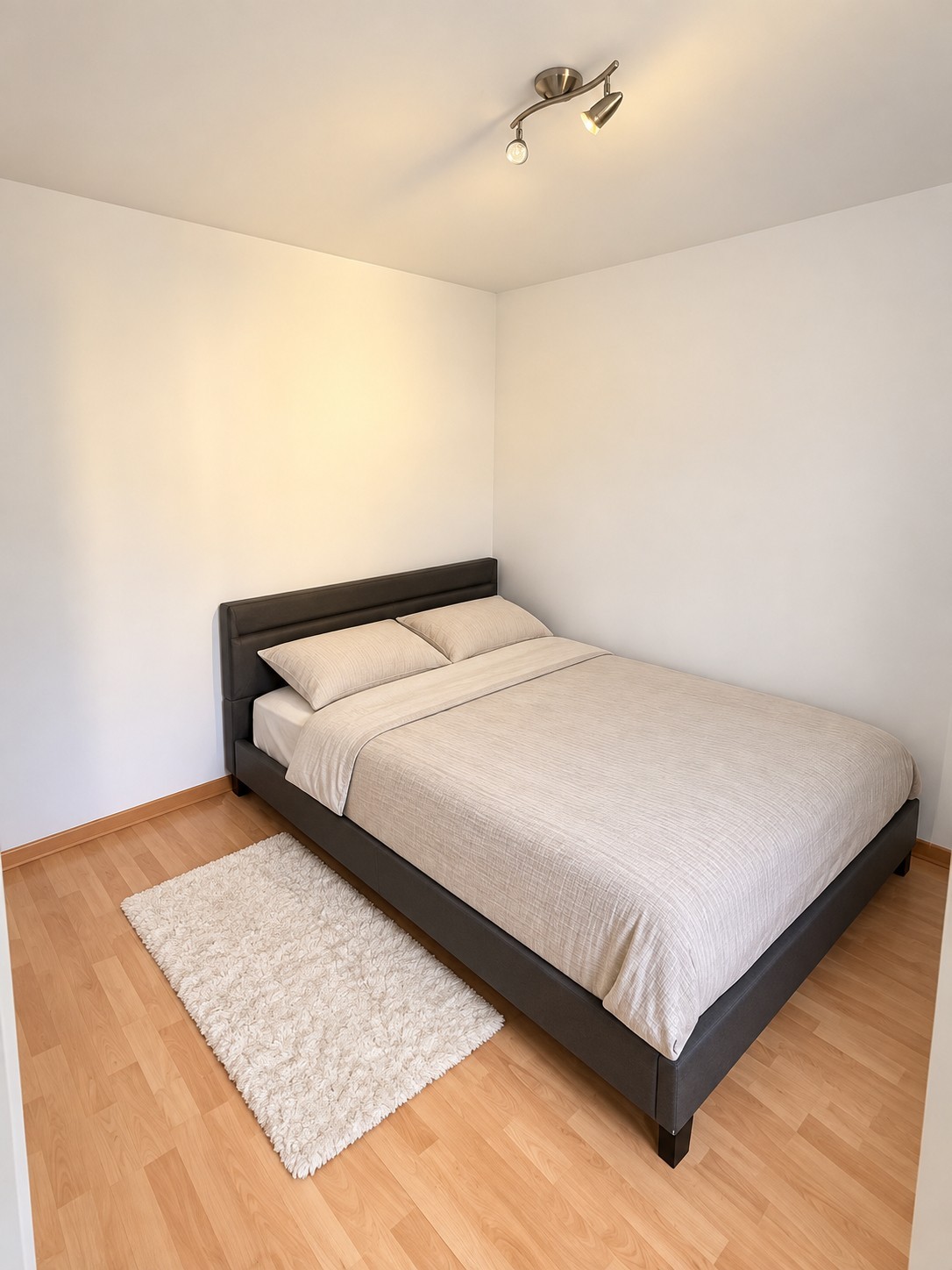 Chambre en colocation, photo 1 sur 3