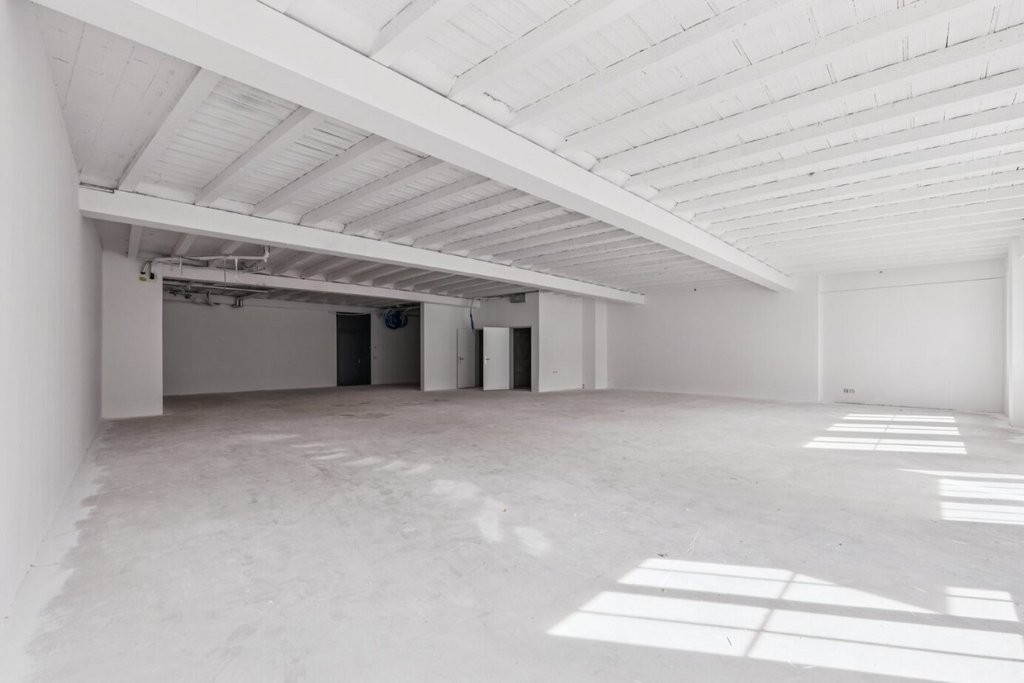 Bureau de 241m², photo 3 sur 6