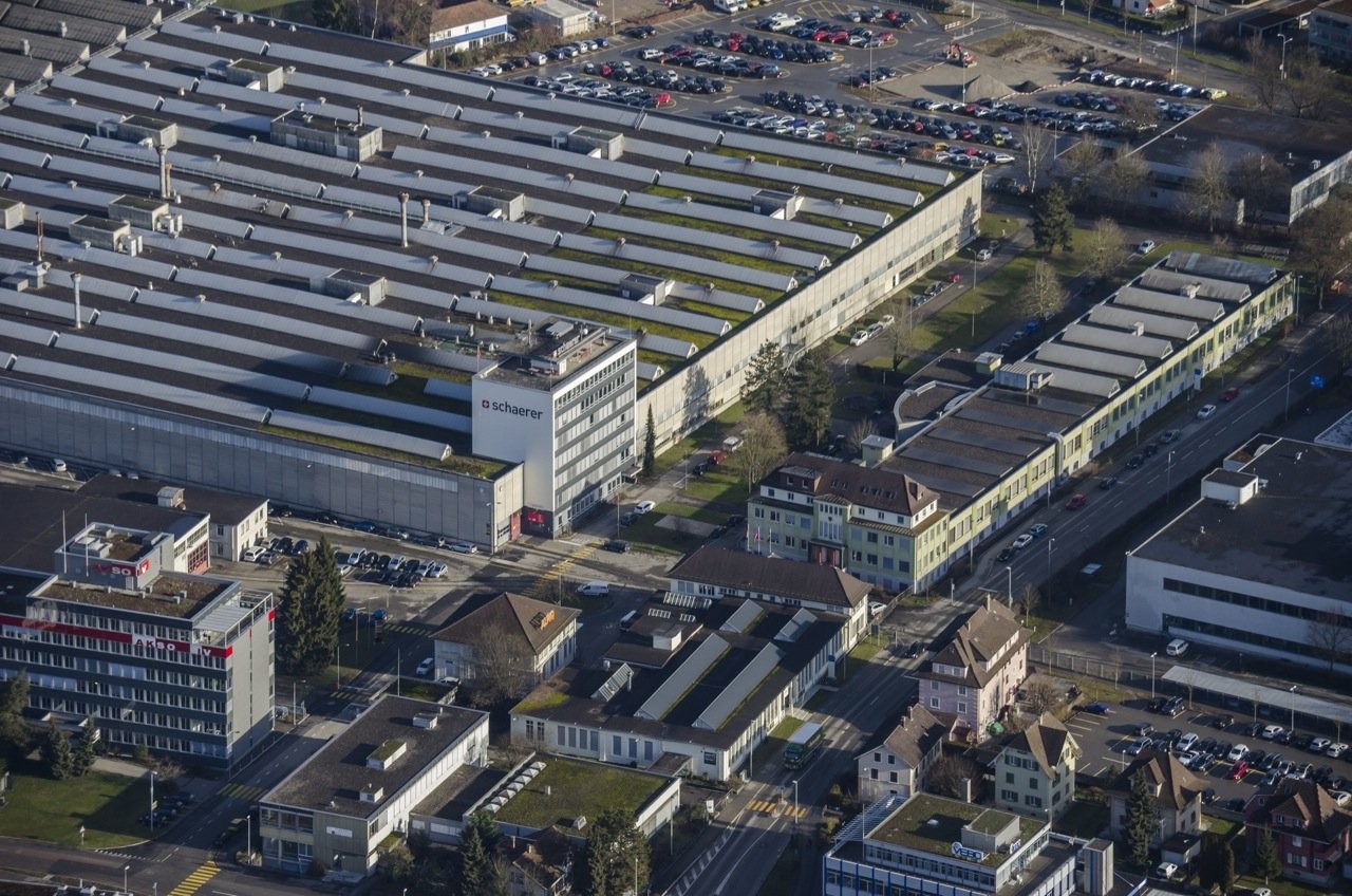 15000m² commercial, photo 2 sur 2