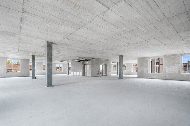291m² commercial, photo 3 sur 8