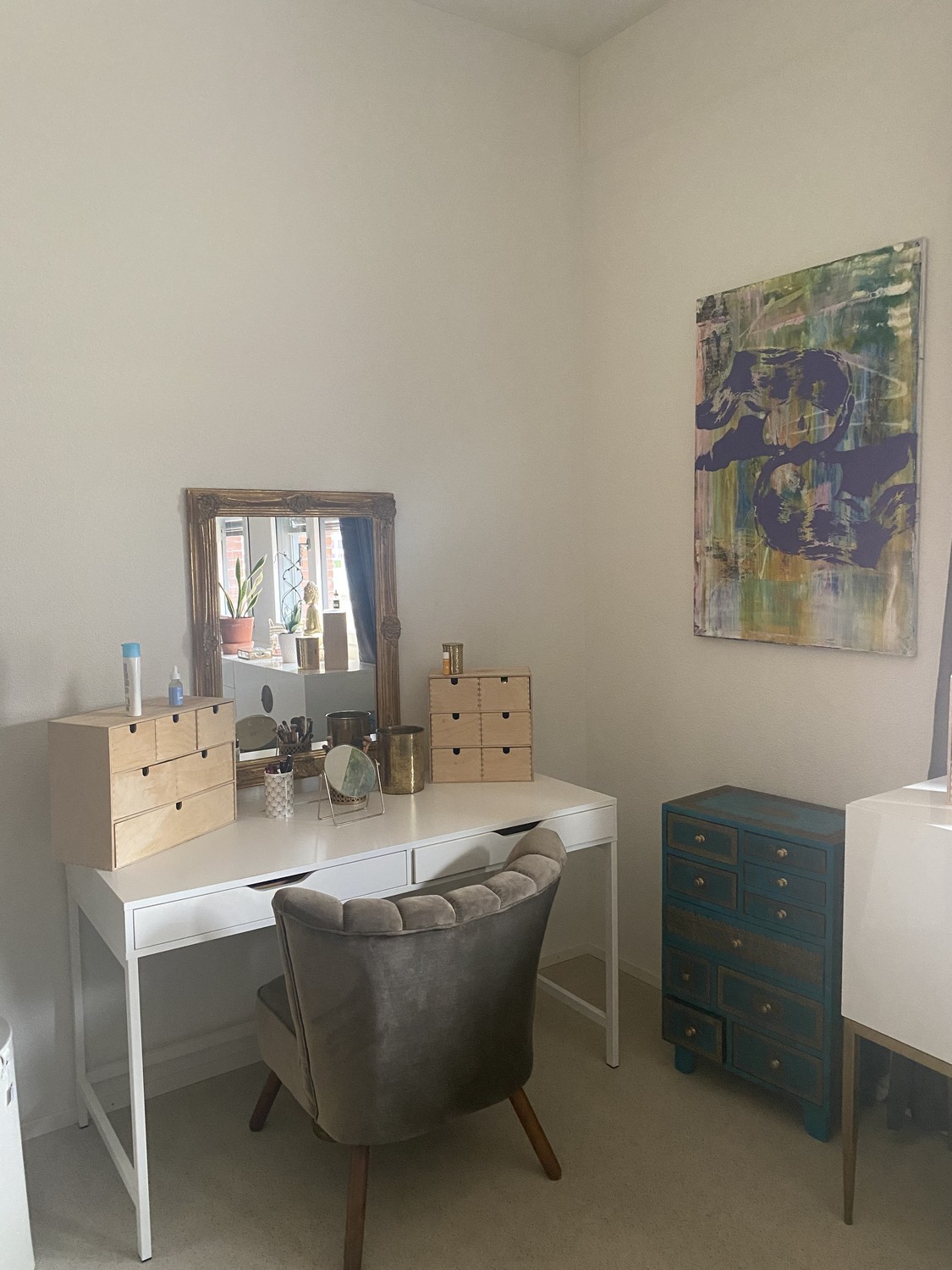 Chambre dans une colocation

Je sous-loue ma chambre meublée de 15 m2 dans un grand appartement de 145 m2 à Zurich du 13 octobre au 30 novembre.

La chambre est équipée d'un lit confortable de 160 cm et d'espaces de rangement.
Vous aurez accès aux parties communes de l'appartement, comprenant :
Cuis