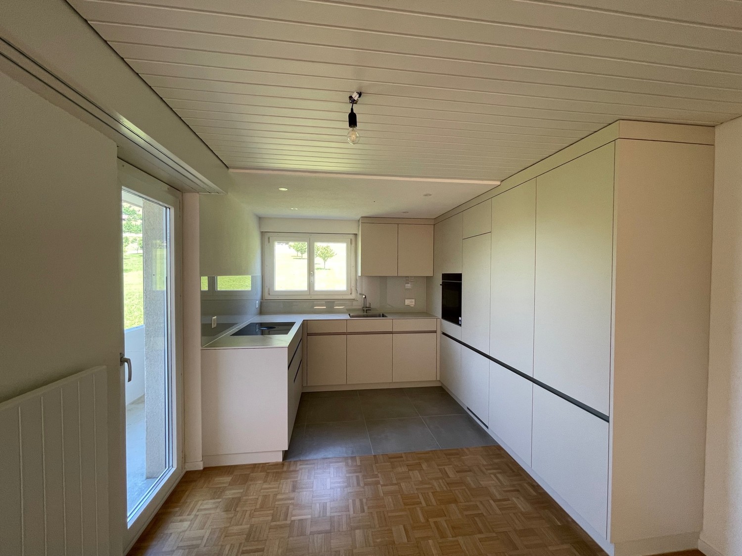 Appartement de 2 ½ pièces, photo 1 sur 8