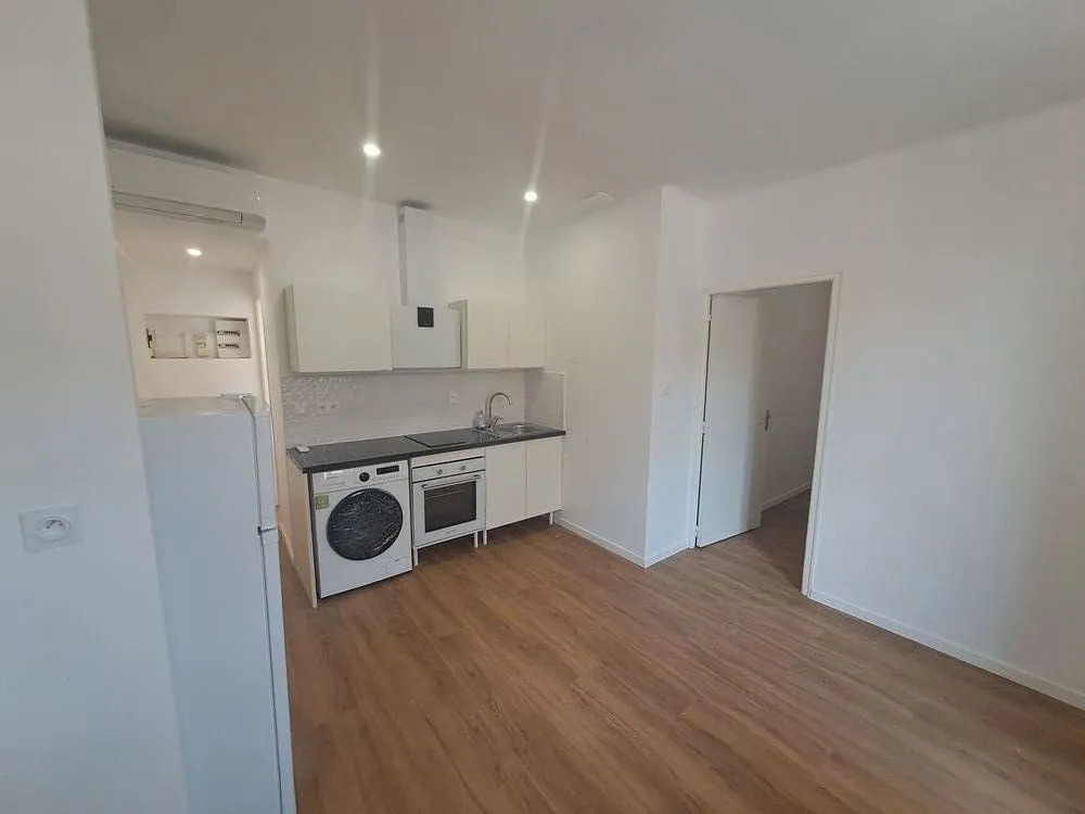 Appartement 2 pièces rénové de 35 m² à louer