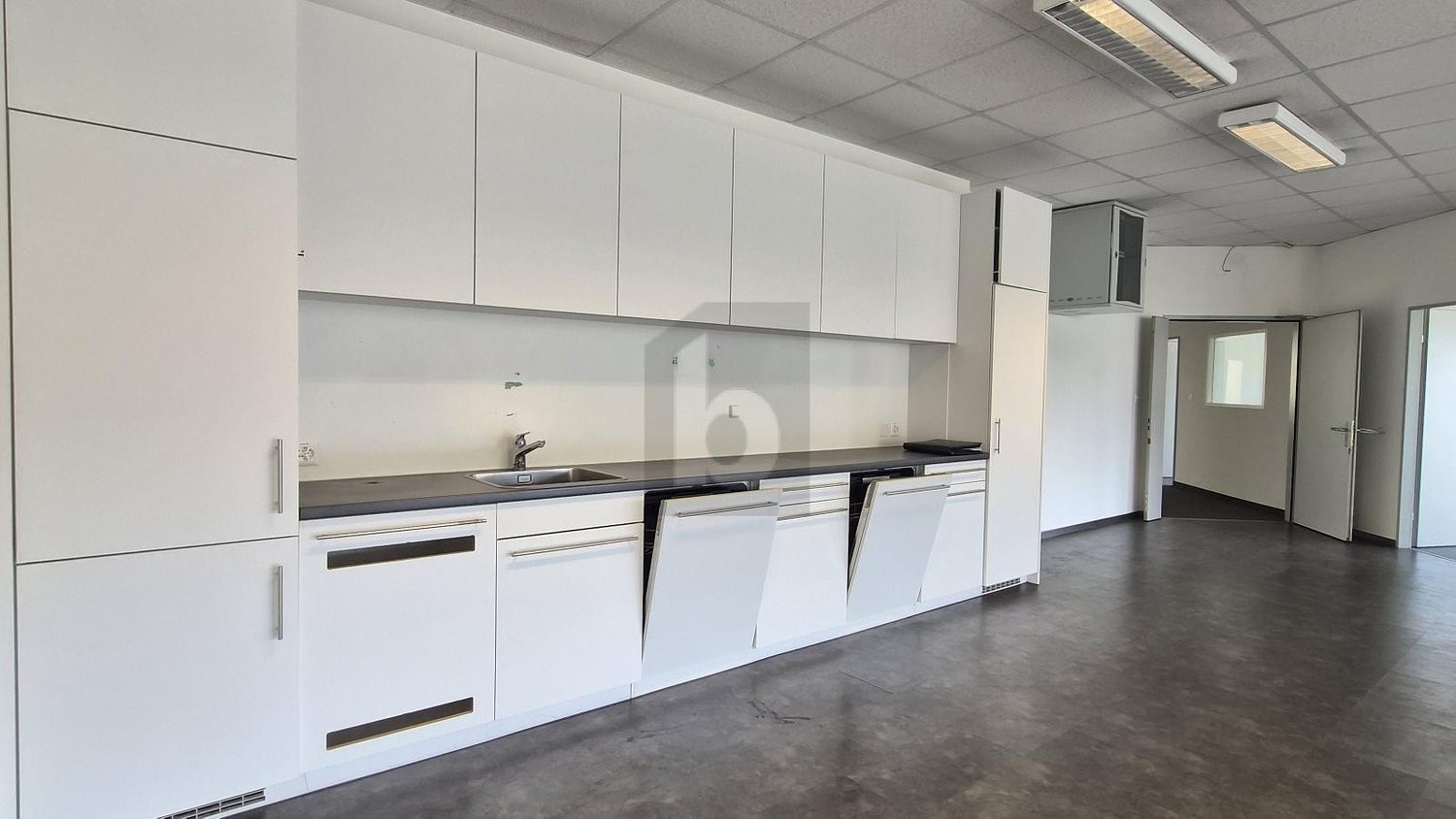 410m² bureau