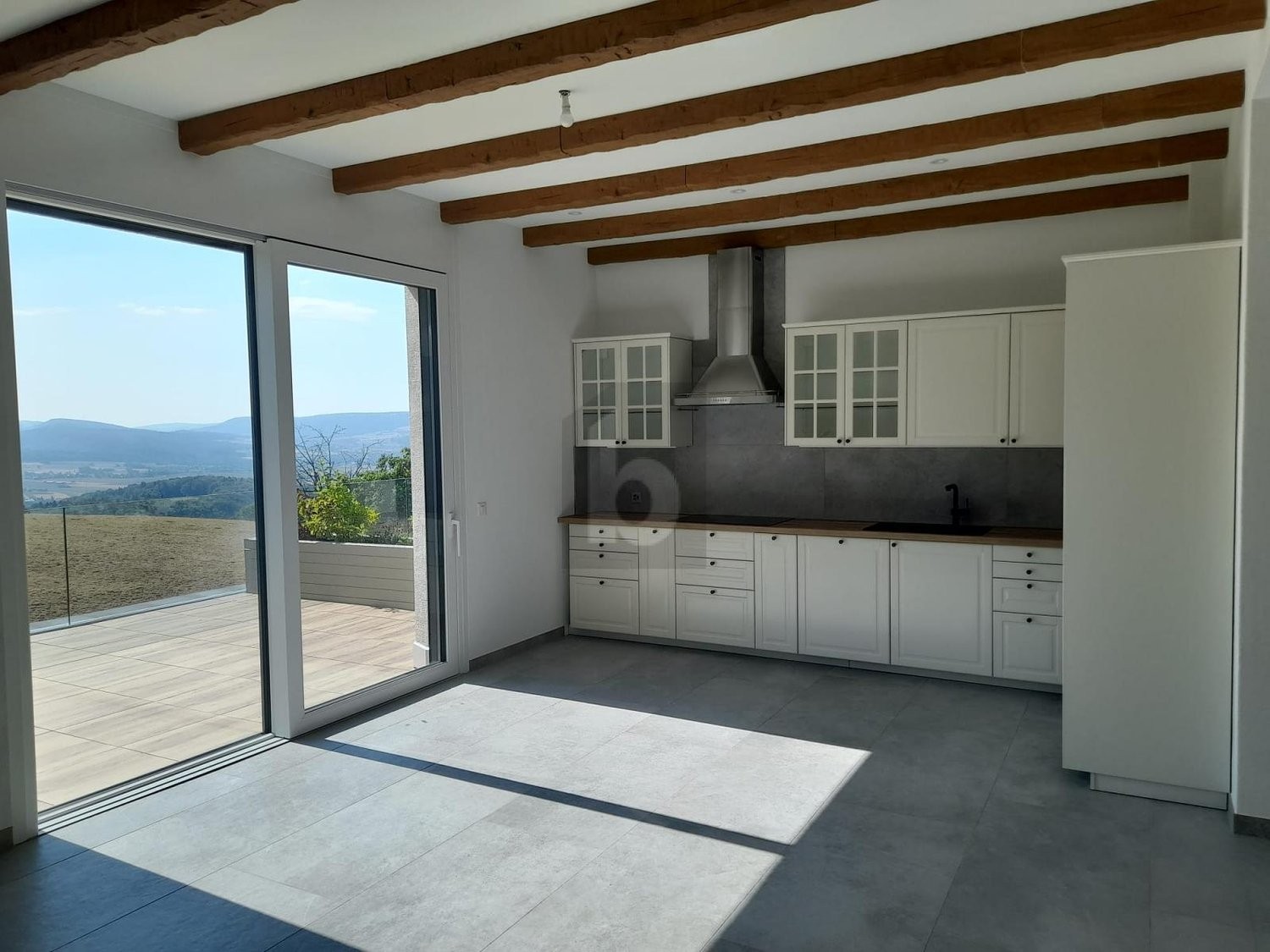 Appartement en attique de 2 ½ pièces, photo 3 sur 4