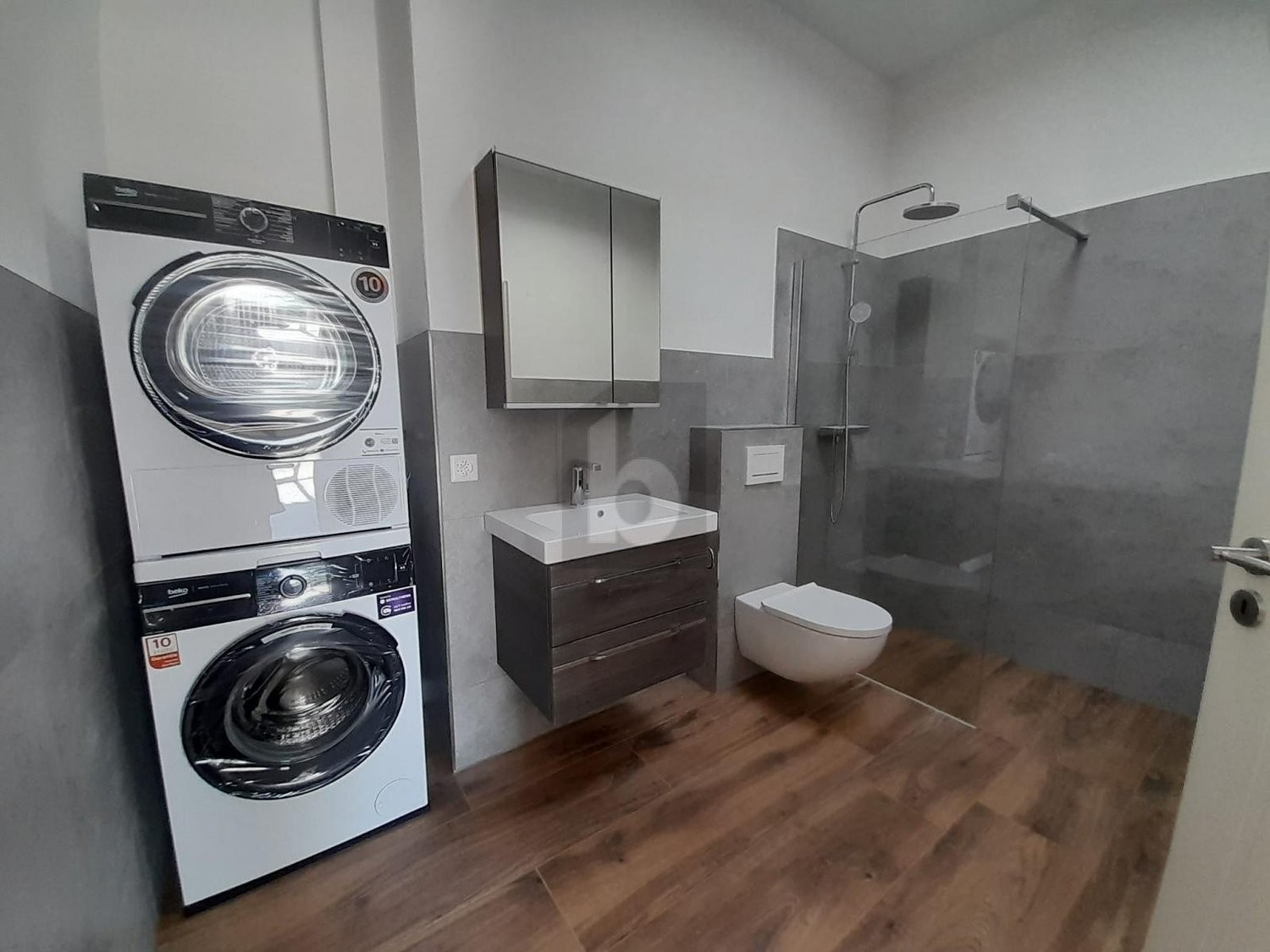 Appartement en attique de 2 ½ pièces, photo 4 sur 4