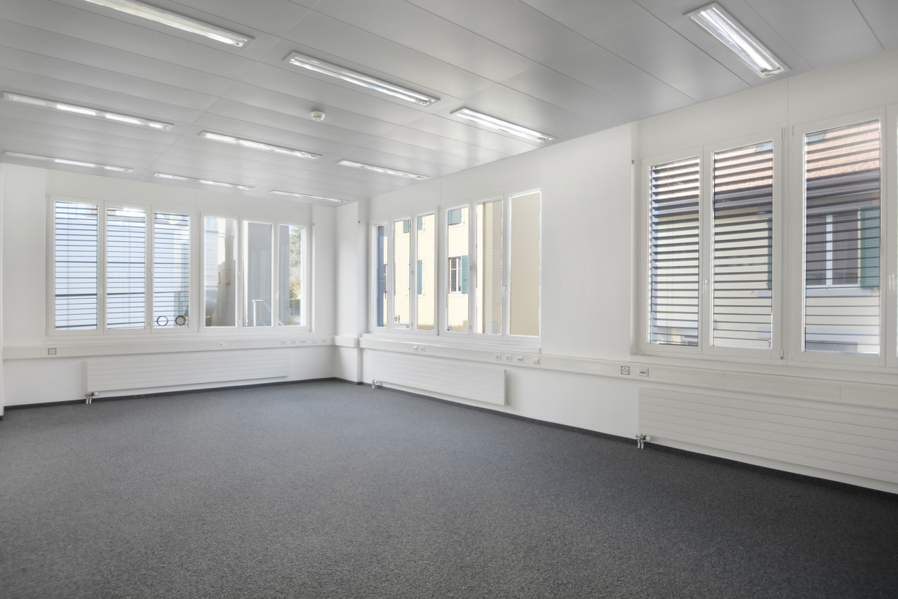 173m² office