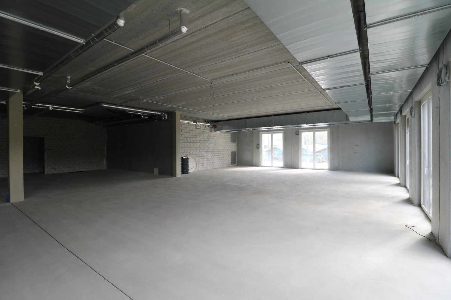 286m² commercial, photo 3 sur 10