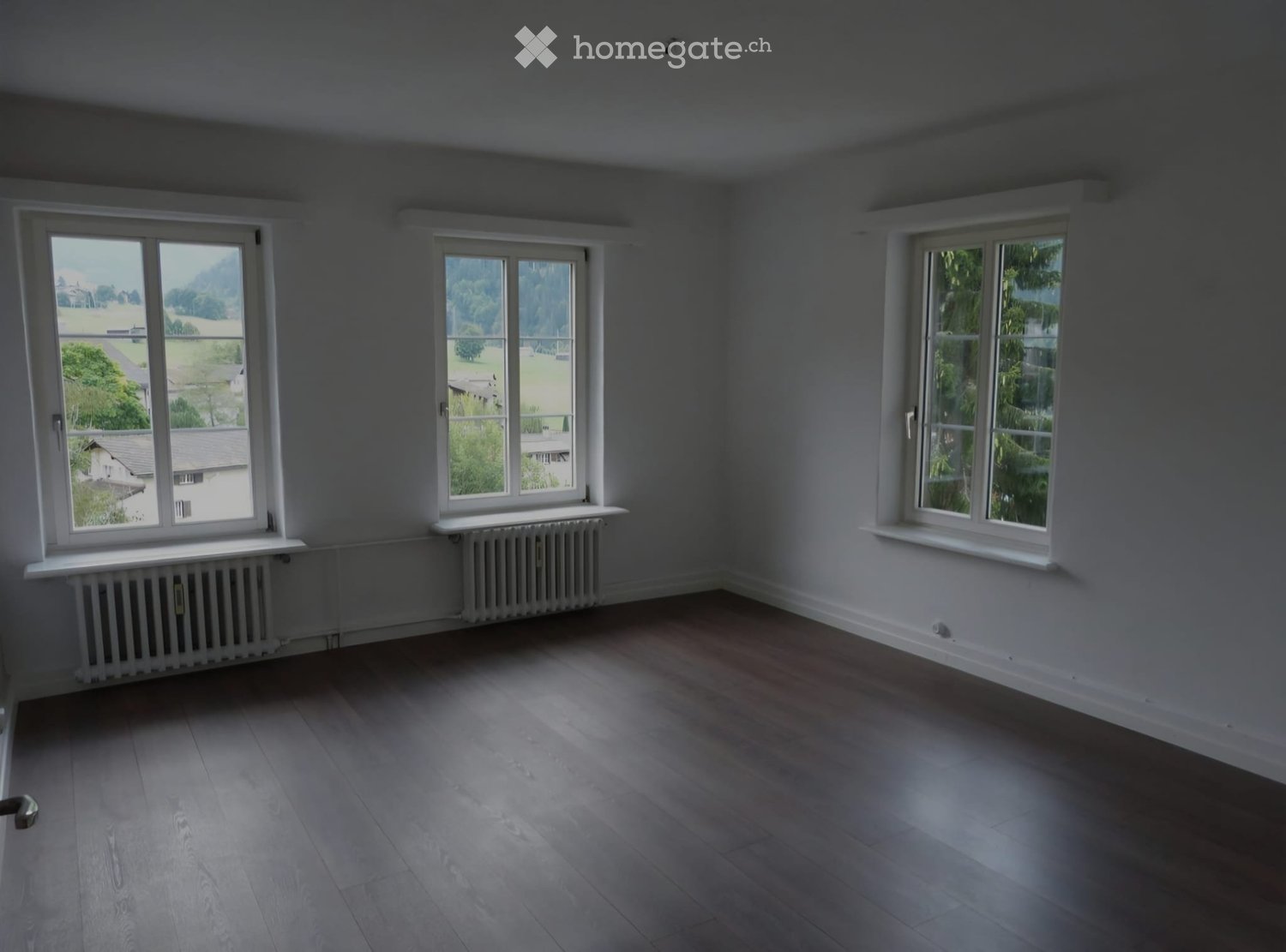 5 rooms apartment