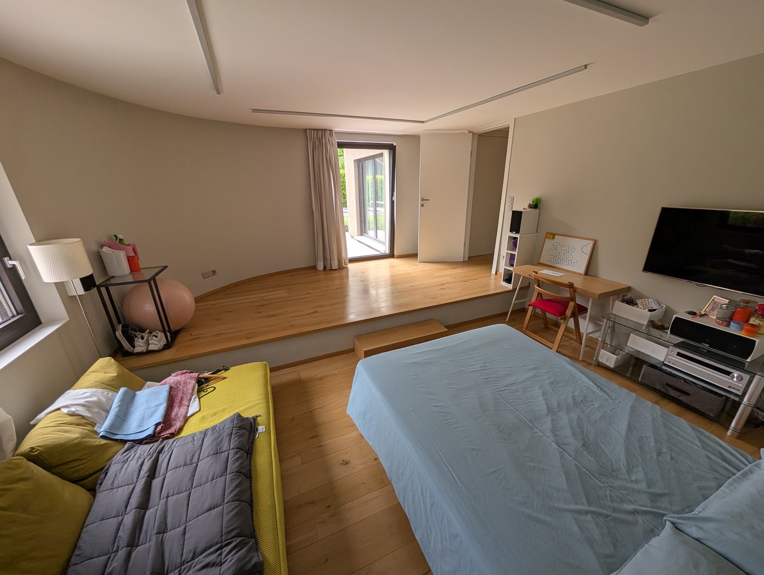 1 pièce chambre individuelle, photo 1 sur 8