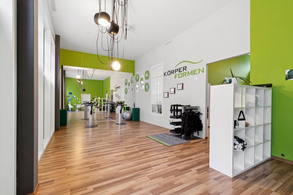 89m² commercial
