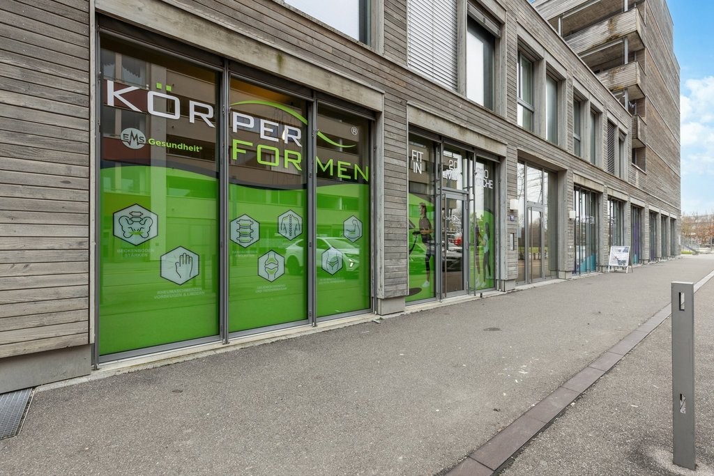 89m² commercial