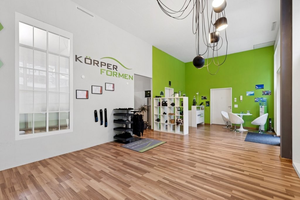 89m² commercial