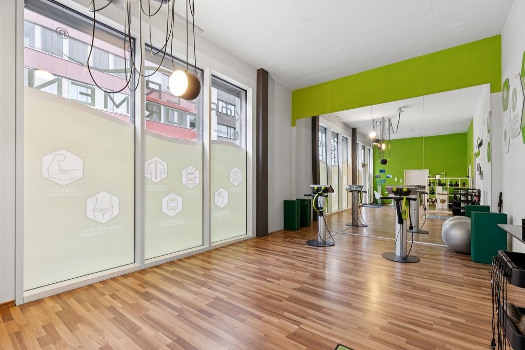 89m² commercial