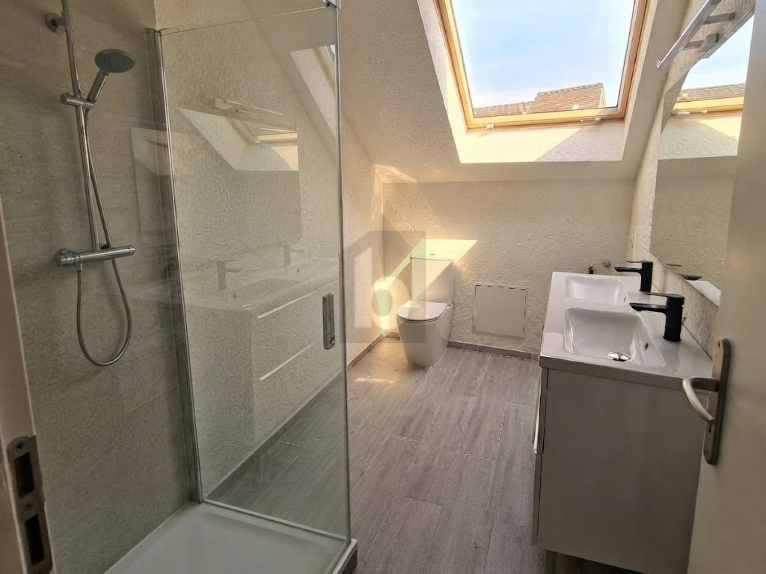 3 rooms attic flat, photo 3 sur 4