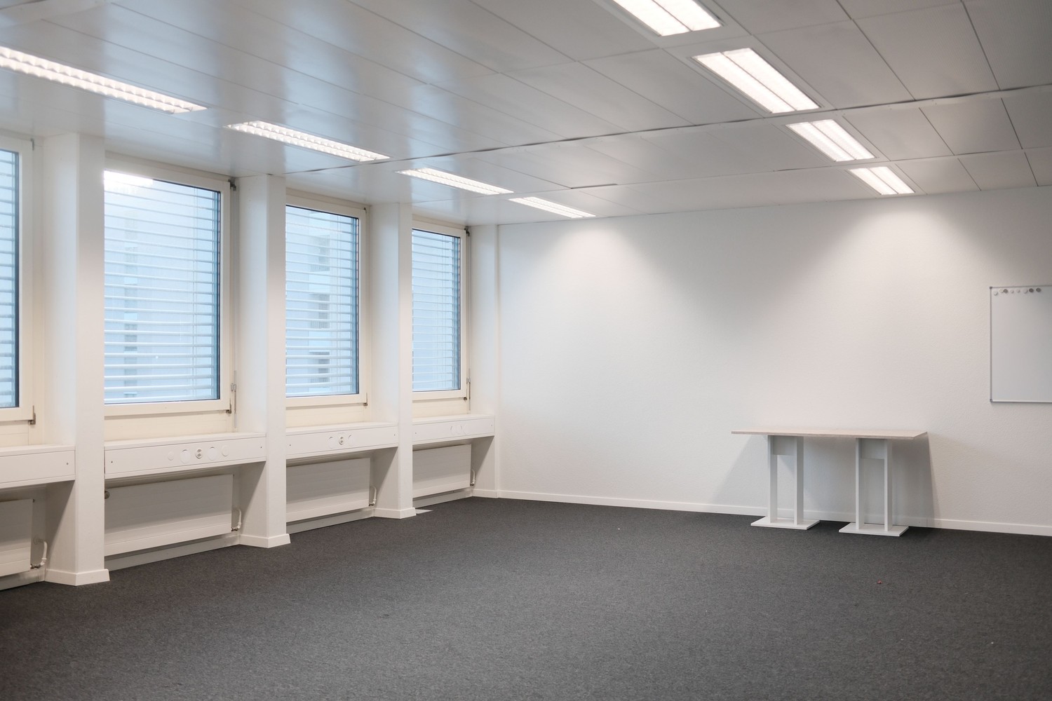 60-60m² commercial, photo 2 sur 4
