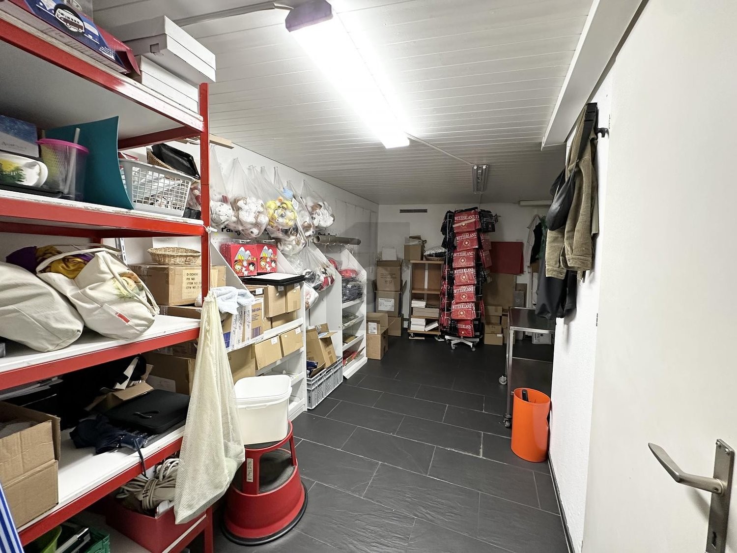 Magasin de 110m²