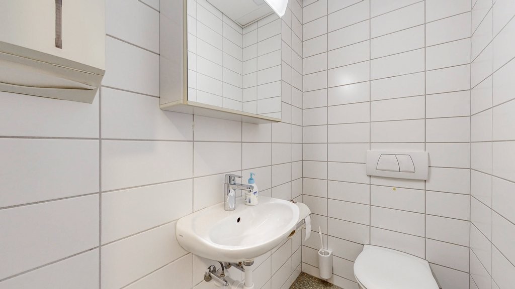 114m² bureau, photo 6 sur 8