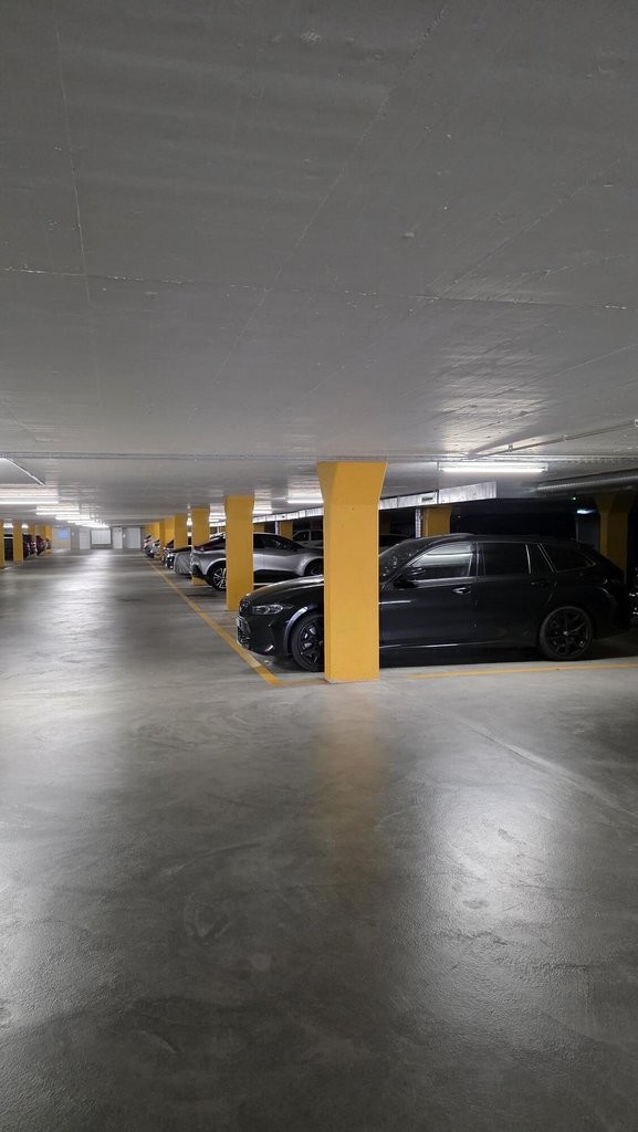 Place de parc souterrain, photo 1 sur 4