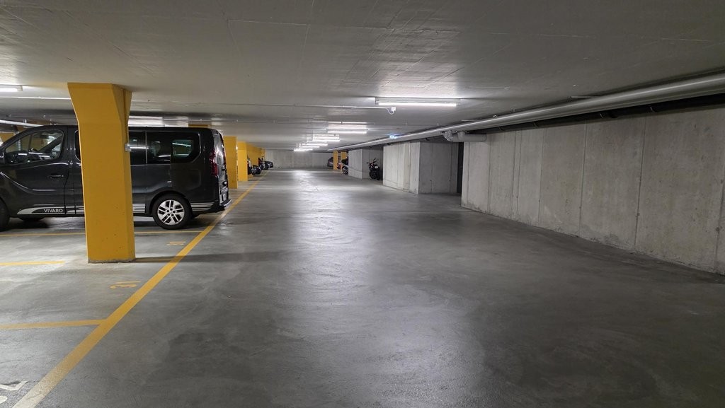 Place de parc souterrain, photo 2 sur 4