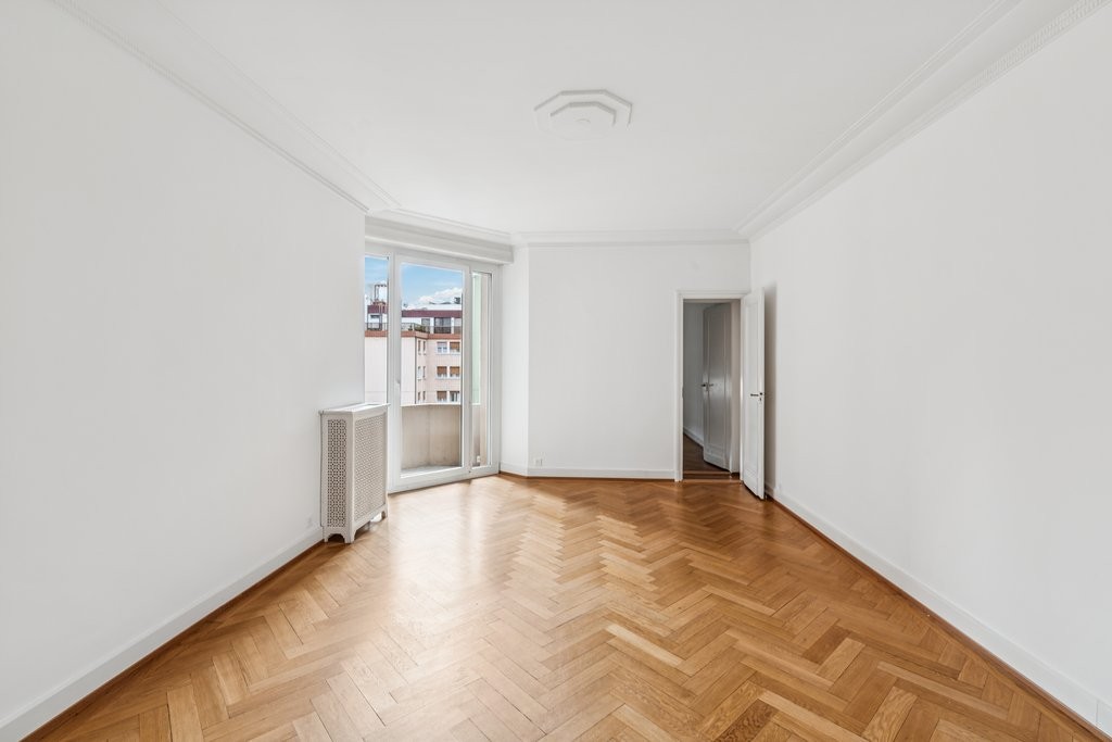 7 rooms apartment, photo 9 sur 10