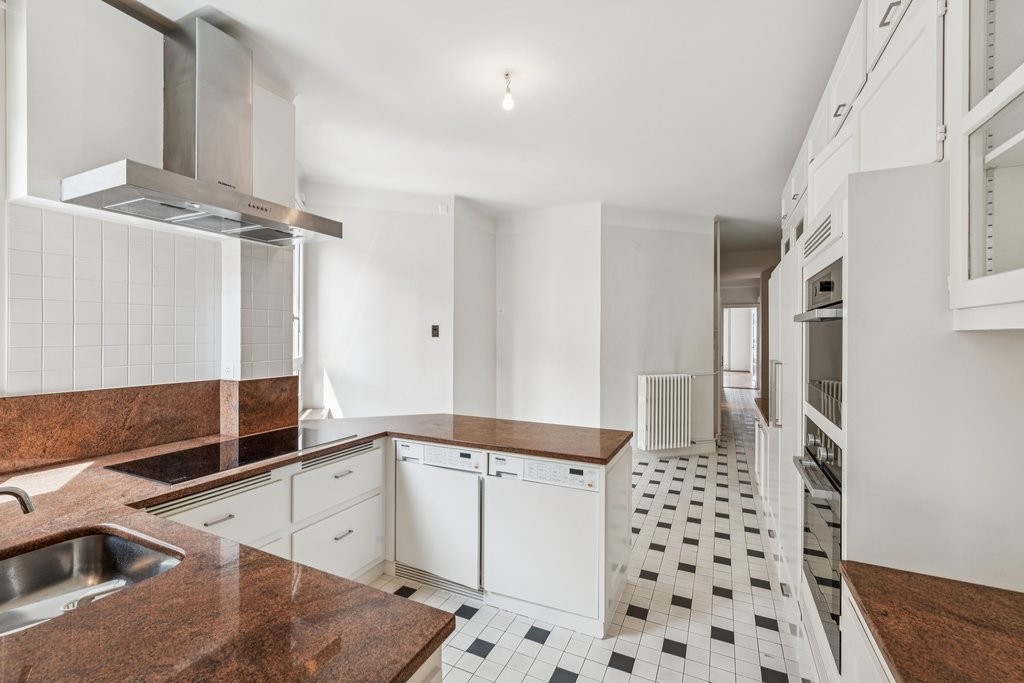7 rooms apartment, photo 4 sur 10