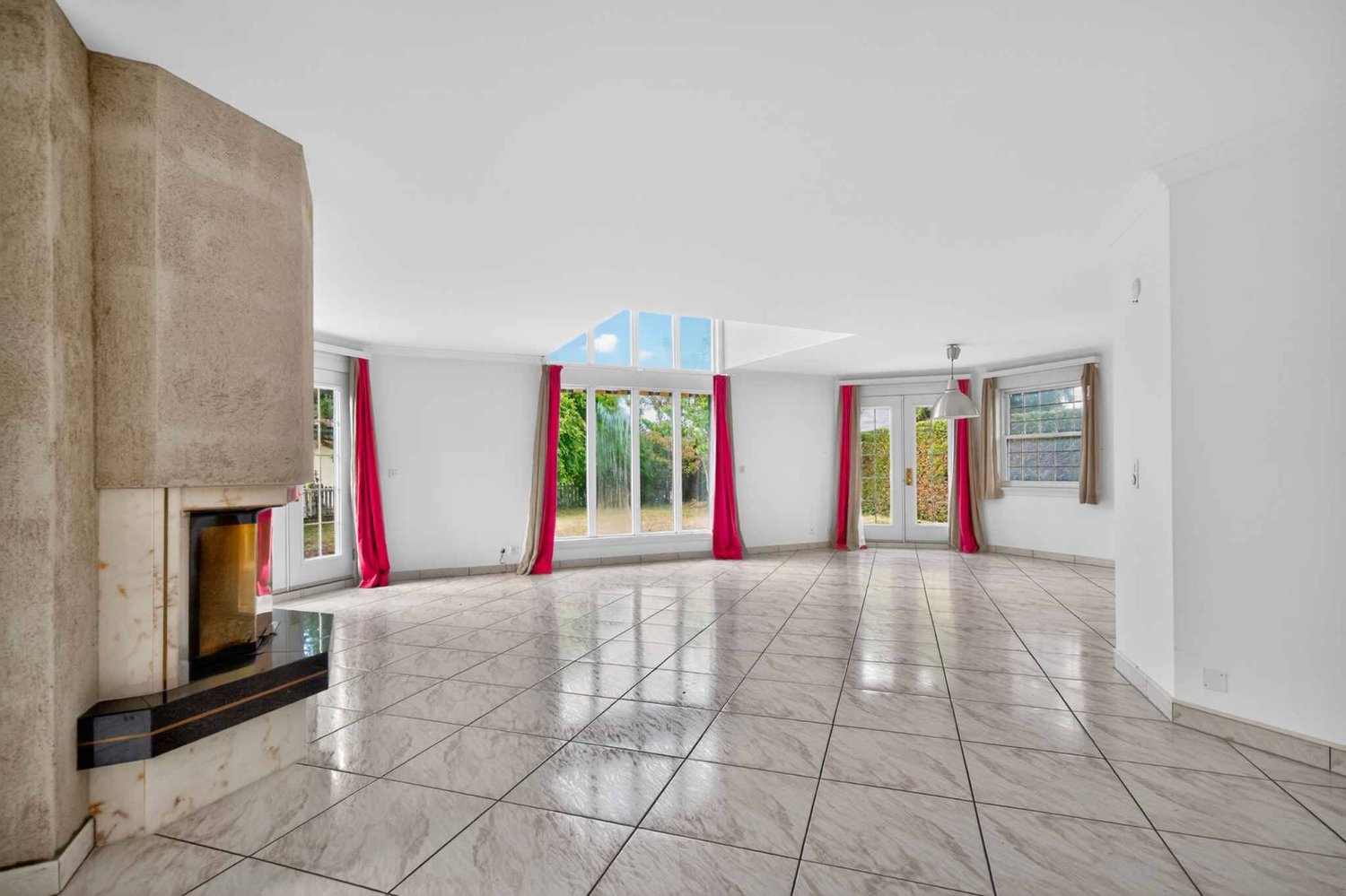 5 rooms villa