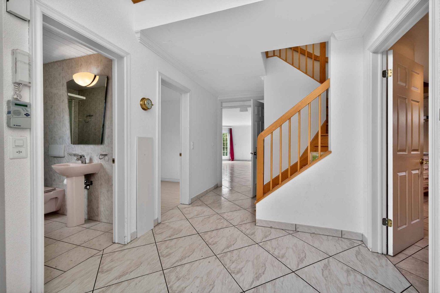 5 rooms villa