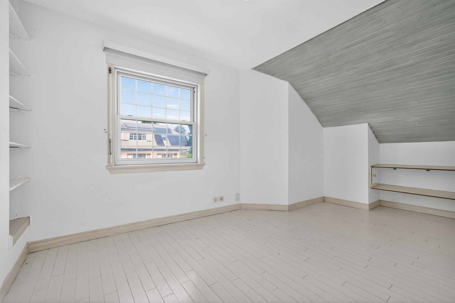5 rooms villa